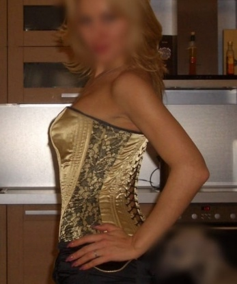 Я готова подарить тебе все, чего ты ищешь. Мои услуги - это настоящий рай для тебя: глубокий минет, страстный секс, нежные ласки, ролевые игры и многое другое. У меня есть чудесное тело, которое заставит тебя сходить с ума, и я уверена, что ты не сможешь устоять перед моей привлекательностью. У меня много довольных клиентов, и отзывы о моей работе самые лестные. Тебе стоит только один раз попробовать, чтобы понять, какие ощущения тебя ожидают. Ты можешь увидеть мои фото на сайте или я могу прислать их тебе прямо сейчас. Если ты готов окунуться в мир наслаждения со мной, то звони мне, и ты не пожалеешь! 🌹🔥 172, 38 лет