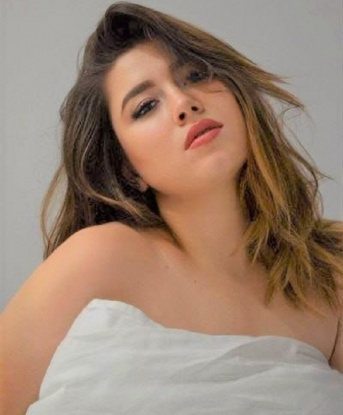 Молодая, горячая кошечка ждёт тебя для ярких встреч и незабываемого отдыха. Готова исполнить твои самые смелые фантазии. Приезжай, не пожалеешь! 12166, 20 лет